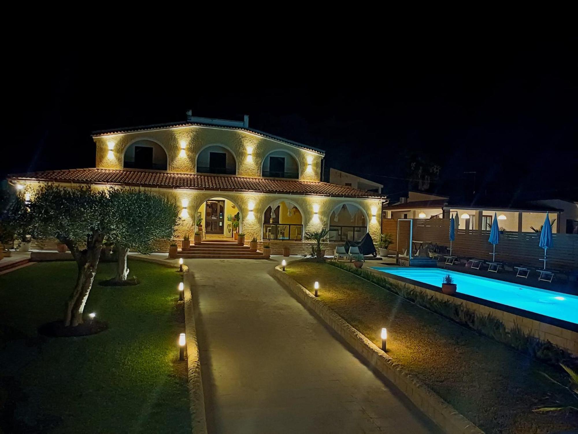 Villa Sunset B&B/Apartments Fontane Bianche Εξωτερικό φωτογραφία