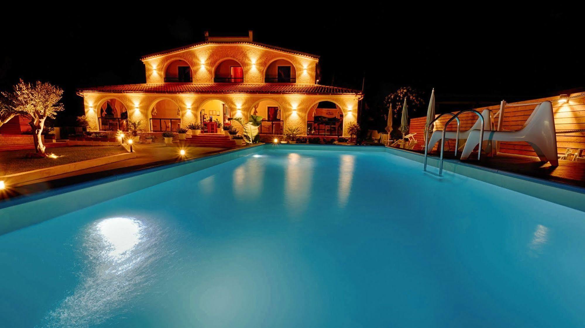 Villa Sunset B&B/Apartments Fontane Bianche Εξωτερικό φωτογραφία
